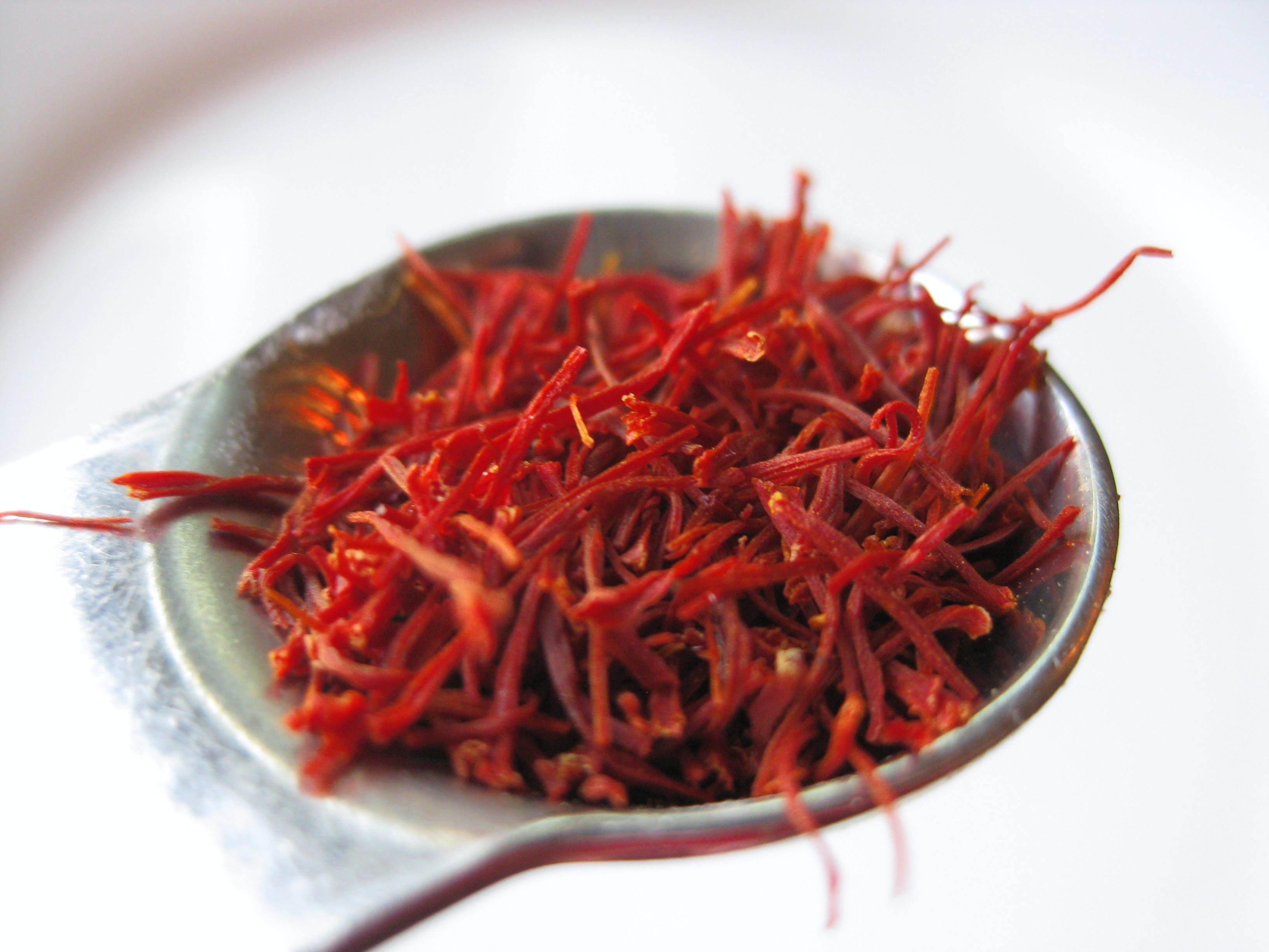 Abuse of Iranian saffron