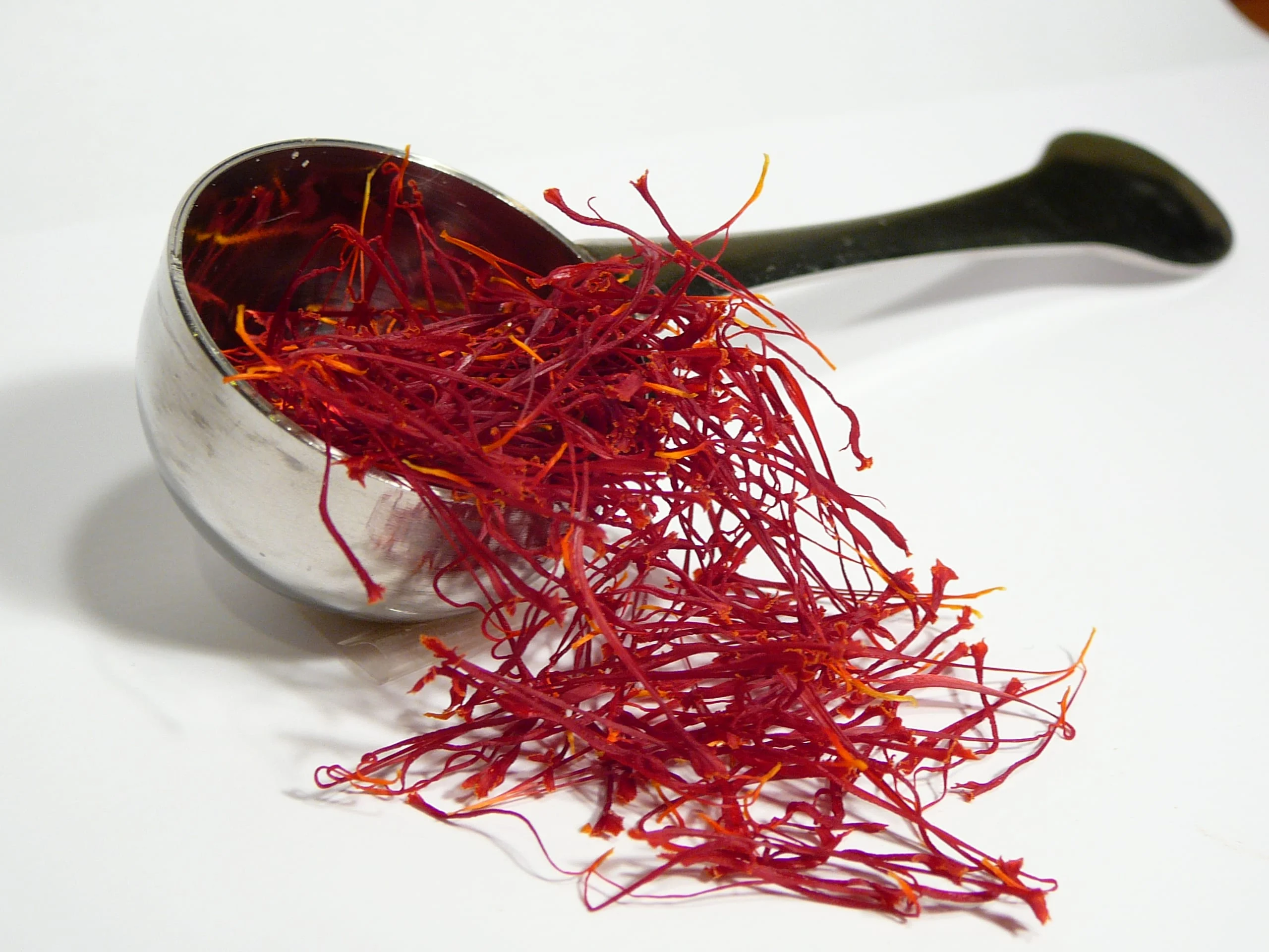 Saffron subsistence farmers improve
