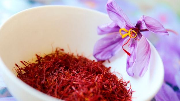 Anxious and depressed saffron,Plant,Export products,Garden products,Iranian saffron production,Iranian saffron,southern Khorasan,Saffron extract,Medicinal Plants