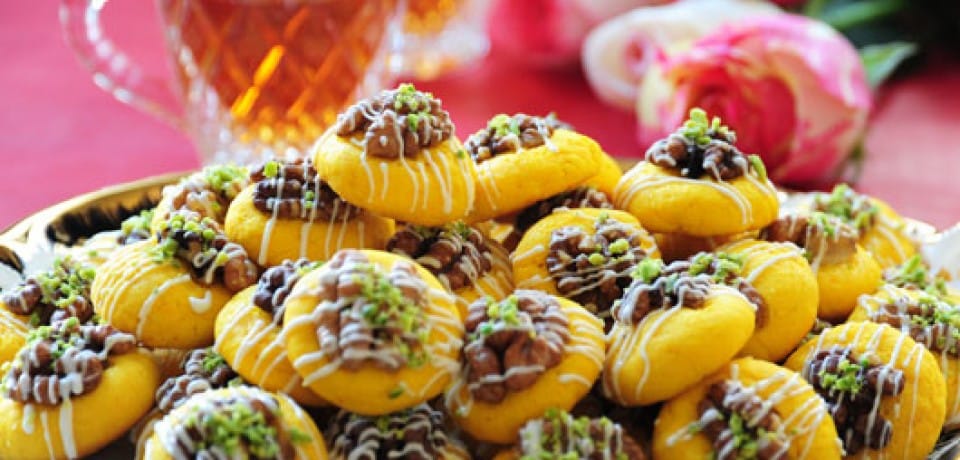 Walnut saffron sweets,saffron sweets,Saffron cookies,Eggs, Vanilla, Saffron,Saffron solved