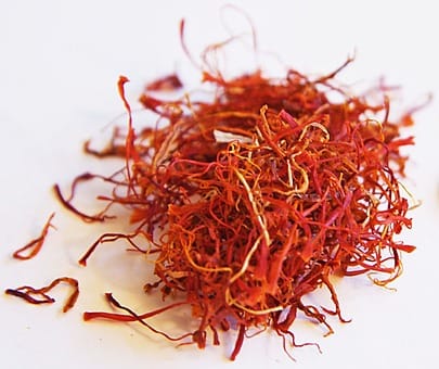 The cultivation of saffron in Iran is growing in the city of Alborz,Saffron cultivation,The scent of saffron,persian saffron for iran,persian saffron,azafrán persa,ペルシャサフラン,波斯藏红花