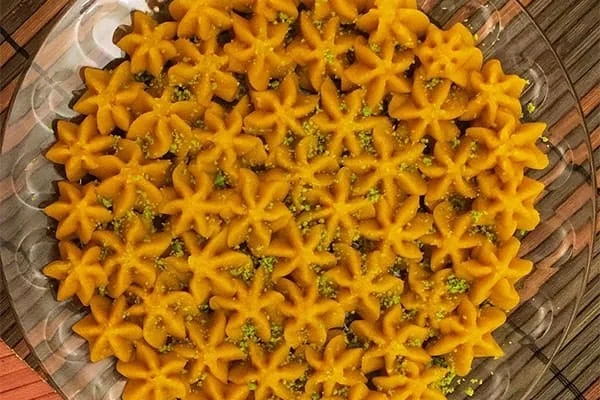 Recipe for delicious dessert of milk halva with saffron, types of halva with milk, Ramadan halva milk, milk dessert, Ramadan dessert, delicious milk halva dessert