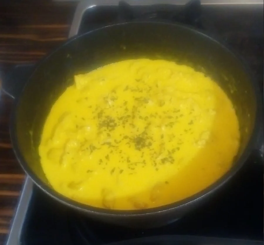 Recipe for cooking chicken and yogurt stew with saffron,Chicken and yogurt stew with saffron, chicken and yogurt stew, local food, how to prepare chicken and yogurt stew with saffron, tips for cooking chicken and yogurt stew with saffron, how to prepare different types of stew, cooking training with saffron