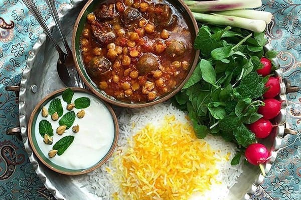 Ghimeh stew recipe of Yazd chickpeas with delicious saffron , Ghimeh stew Yazd peas with saffron, Ghimeh stew Yazd peas, local food, how to prepare Ghimeh stew Yazd peas with saffron, tips for cooking Ghimeh stew Yazd peas with saffron, how to prepare different types of stew, cooking training with saffron