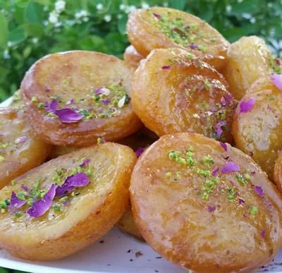 Arabian Sabb al-Qafsheh confectionery recipe with saffron , Arabic Sabb al-Qafsheh sweets, Sabb al-Qafsheh sweets, Arabic Sabb al-Qafsheh sweets with saffron, Arabic food, Sabb al-Qafsheh sweets with saffron, tips for baking Arabic Sabb al-Qafsheh sweets with saffron, how to prepare Types of sweets, saffron cooking training