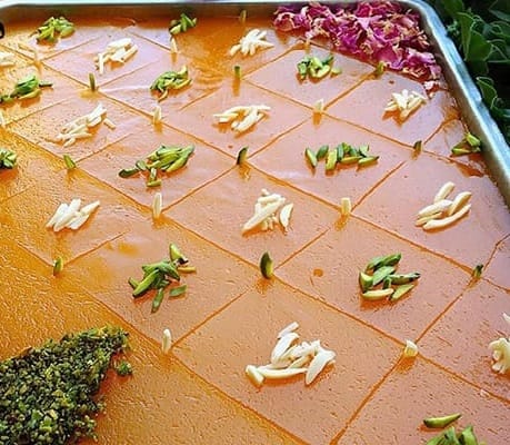 recipe for lari Muscat sweets with Iranian saffron, Lari Muscat sweets with Iranian saffron, lari Muscat sweets, lari Muscat sweets with saffron, local food, how to prepare lari Muscat sweets with Iranian saffron, tips for lari Muscat sweets with Iranian saffron, how to prepare different types of sweets, cooking training with saffron