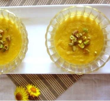 recipe for rice flour halva with Iranian saffron,Rice flour halva with Iranian saffron, Rice flour halva with saffron, Local food, How to prepare rice flour halva with Iranian saffron, Tips for rice flour halva with Iranian saffron, How to prepare different types of halva, Cooking training with saffron