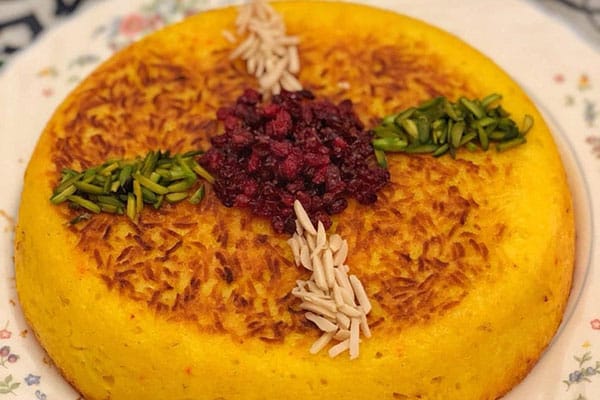 recipe for Simple tah chin with Iranian saffron, simple tah chin with Iranian saffron, simple tah chin with saffron, local food, how to prepare simple tah chin with Iranian saffron, tips for simple tah chin with Iranian saffron, how to prepare different types of tah chin, cooking training with saffron