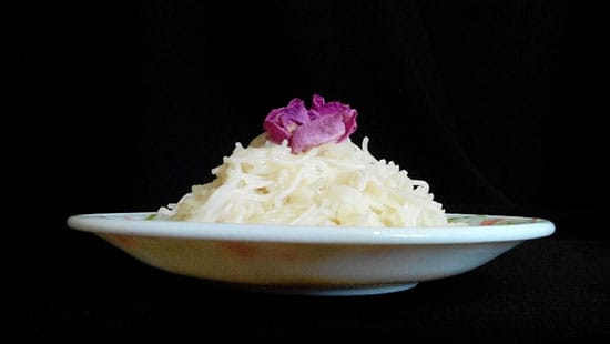 recipe for cooking Bilalut dessert with Iranian saffron, Bilalut dessert with Persian saffron, Bilalut dessert, local food, how to prepare Balalut dessert with Persian saffron, tips for cooking Balalut dessert with Iranian saffron, how to prepare different types of desserts, cooking training with saffron