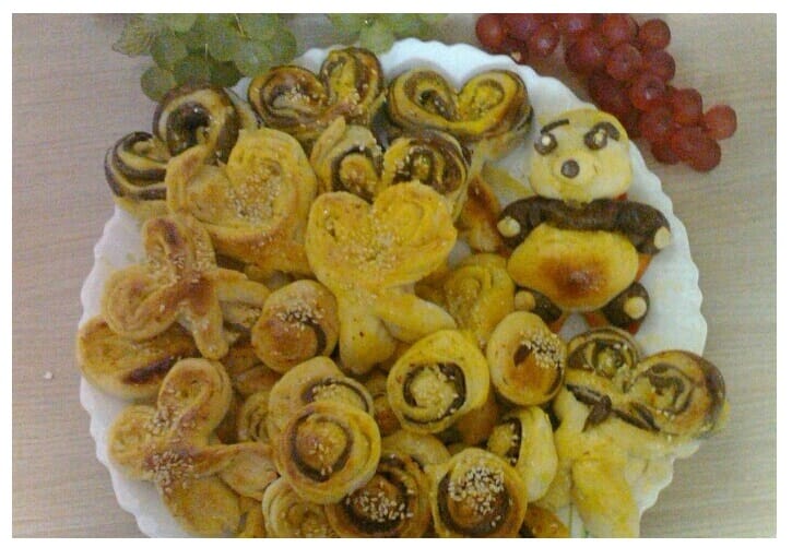 recipe for cooking sweet butterfly with Iranian saffron, sweet butterfly with Persian saffron, sweet butterfly, local food, how to prepare sweet butterfly with Iranian saffron, tips for cooking sweet butterfly with Iranian saffron, how to prepare different types of sweets, cooking training with saffron