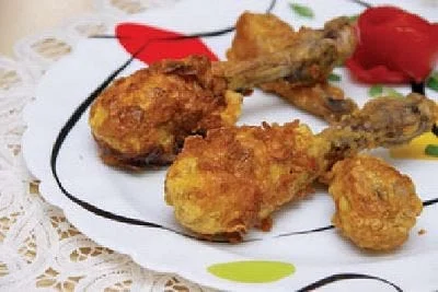 recipe for cooking fried chicken with cornflakes and Iranian saffron, Fried chicken with cornflakes and Iranian saffron, Fried chicken with cornflakes, Local food, How to prepare fried chicken with cornflakes and Iranian saffron, Tips for cooking fried chicken with cornflakes and Iranian saffron, How to prepare different types of food, Cooking training with Saffron