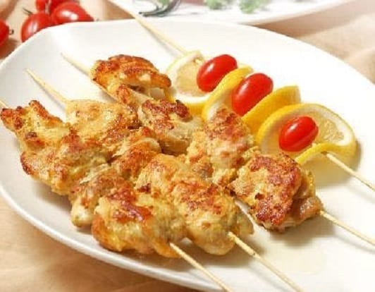 recipe for cooking wood chicken kebab with Iranian saffron,Chicken wood kebab with Iranian saffron, Chicken wood kebab with, Local food, How to prepare wood chicken kebab with Iranian saffron, Tips for cooking wood chicken kebab with Iranian saffron, How to prepare different types of kebab, Cooking training with saffron