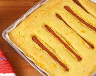 recipe for baking corn bread with hot dogs and Iranian saffron, Cornbread with Iranian hot dogs and saffron, Cornbread with hot dogs, Cornbread with hot dogs and saffron, Local food, How to prepare cornbread with Iranian hot dogs and saffron, Tips for baking cornbread with Iranian hot dogs and saffron, How to prepare different types of bread, cooking training with saffron