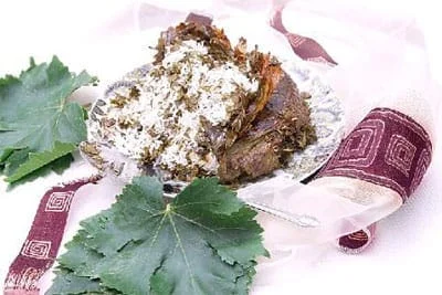 recipe for cooking delicious rice vines with Iranian saffron, Delicious rice vines with Iranian saffron, Delicious rice vines, Delicious rice vines with saffron, Local food, How to prepare delicious rice vines with Iranian saffron, Tips for cooking delicious rice vines with Iranian saffron, How to prepare different types of saffron