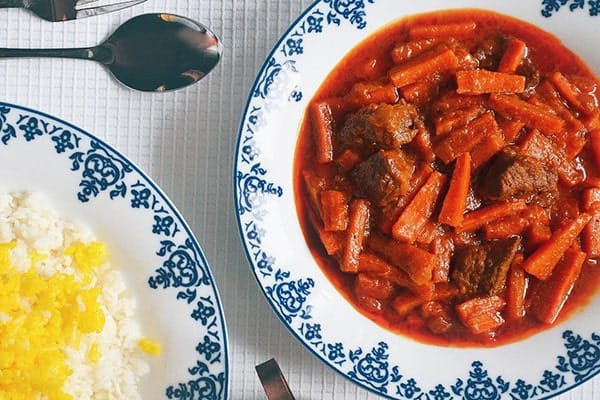 recipe for cooking carrot stew with Iranian saffron, Carrot stew with Iranian saffron, Carrot stew, Carrot stew with saffron, Local food, How to prepare carrot stew with Iranian saffron, Tips for cooking carrot stew with Iranian saffron, Cooking training with saffron