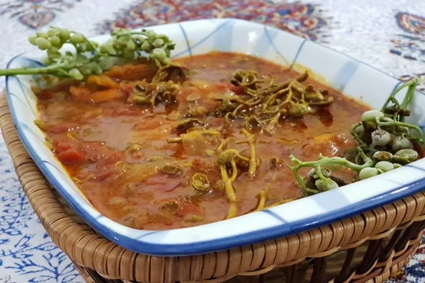 recipe for cooking mountain pistachio stew with Iranian saffron, Mountain pistachio stew with Iranian saffron, Mountain pistachio stew, Mountain pistachio stew with saffron, Local food, How to prepare mountain pistachio stew with Iranian saffron, Tips for cooking mountain pistachio stew with Iranian saffron, Cooking training with saffron