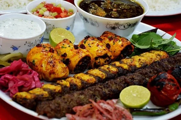 recipe for cooking Negini kebab and roll with Iranian saffron, Negini kebab and roll with Iranian saffron, Negini kebab and roll, Negini kebab and roll with saffron, local food, how to prepare Negini kebab and roll with Iranian saffron, tips for cooking Negini kebab and roll with Iranian saffron, cooking training with saffron