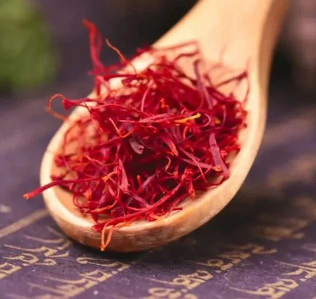 Saffron Rice Crust with Yogurt