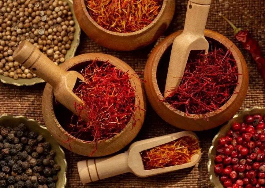6 Easy Methods to Dry Saffron
